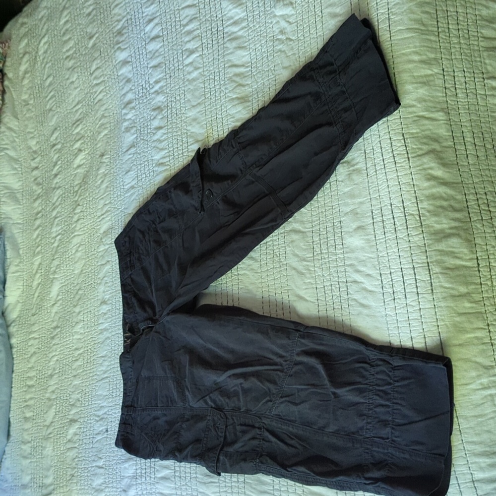 Calvin Klein cotton cropped cargo pants